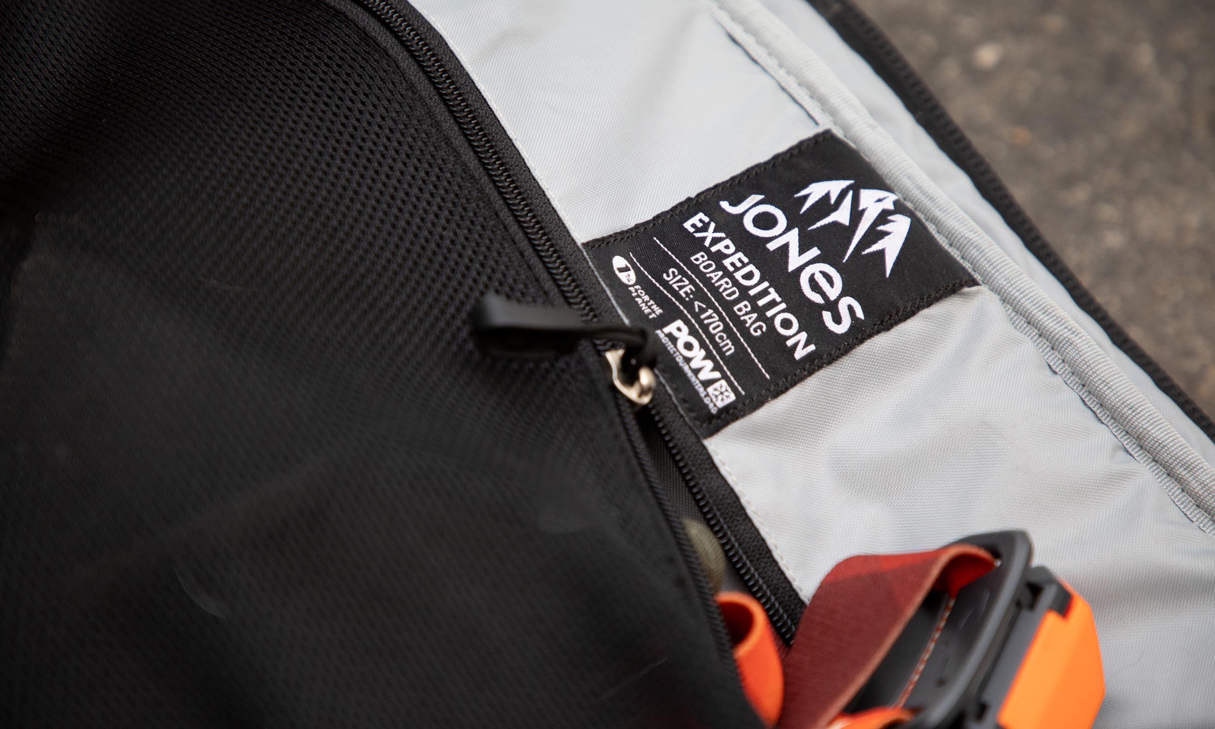 Jones expedition hot sale snowboard bag