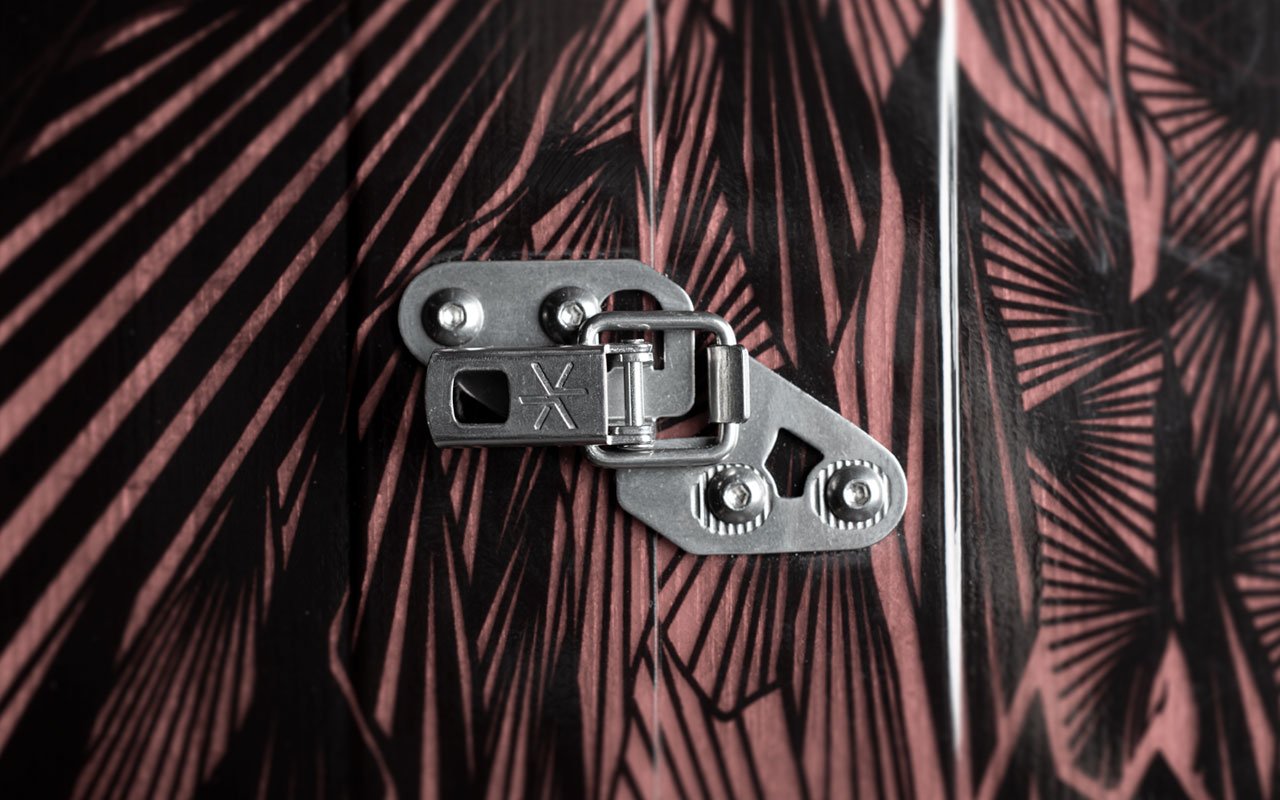 Women's Dream Catcher Splitboard 2020 | Jones Snowboards